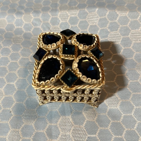 Accessories - 🎃🏈Vintage dark blue jewelry box